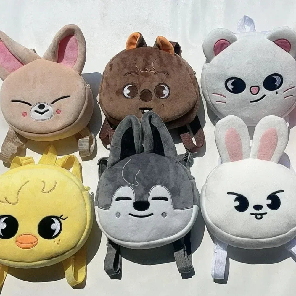 Mochila SKZOO Plush – Backpack K-Pop Súper Tierna y Aesthetic ✨