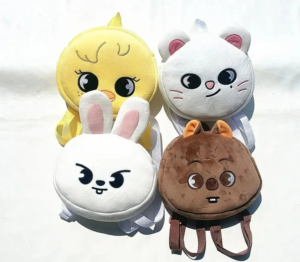 Mochila SKZOO Plush – Backpack K-Pop Súper Tierna y Aesthetic ✨