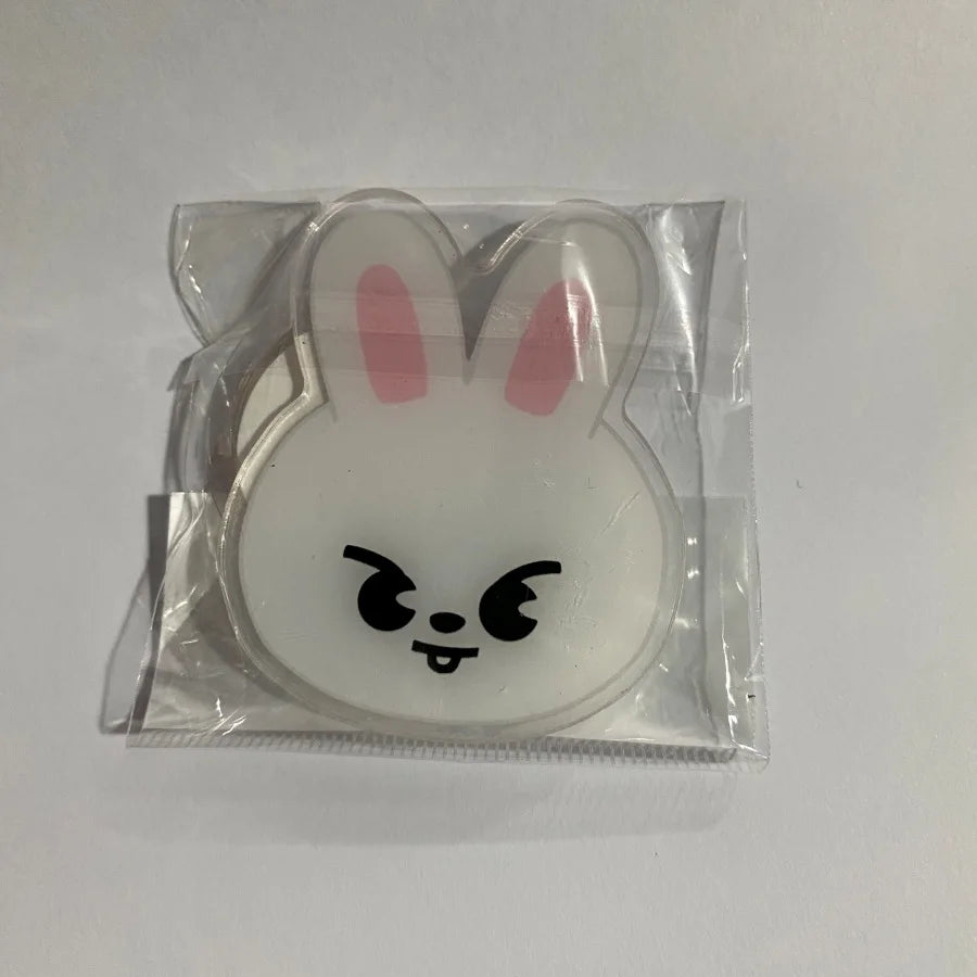 Soporte para Celular SKZOO – Holder Acrílico K-Pop Coleccionable ✨