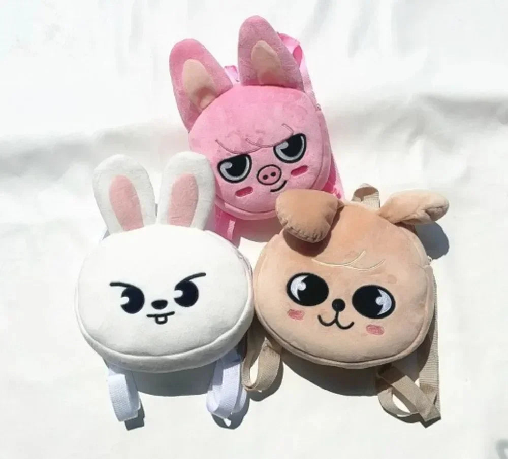 Mochila SKZOO Plush – Backpack K-Pop Súper Tierna y Aesthetic ✨